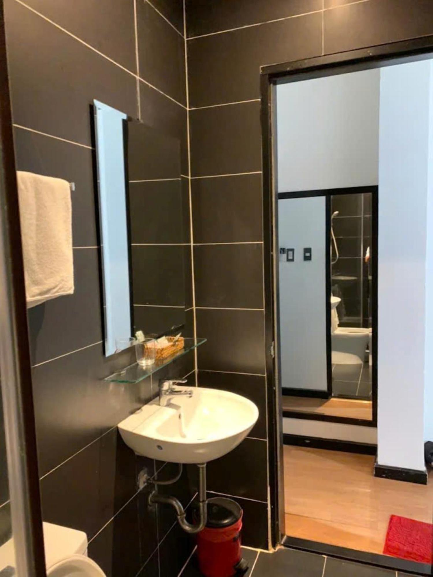 Gia Huyen Hotel Ho Chi Minh City Bagian luar foto