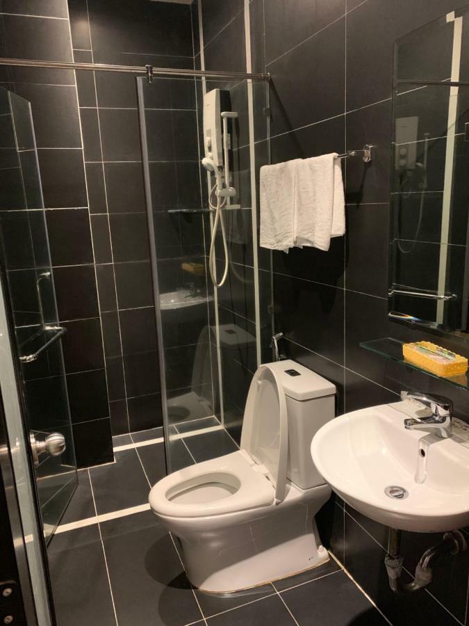 Gia Huyen Hotel Ho Chi Minh City Bagian luar foto